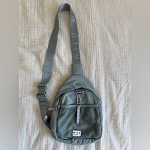 Wilo The Label one shoulder sling bag